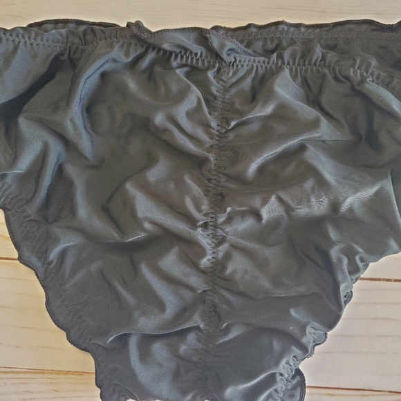 Black Cheeky Bathing Suit Bottoms ☆NWT☆ 👙 - Picture 4 of 6